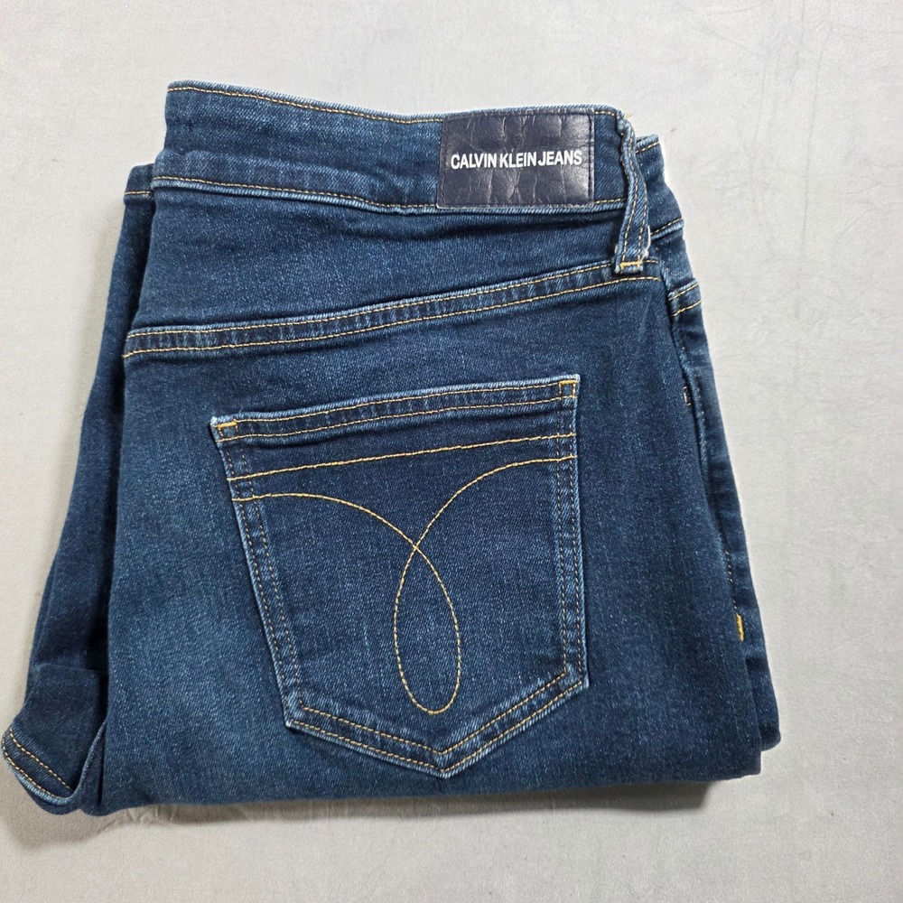 Calvin Klein Womens Size 12 Dark Wash Denim Bermuda Shorts Stretch Knee Length - Picture 10 of 11
